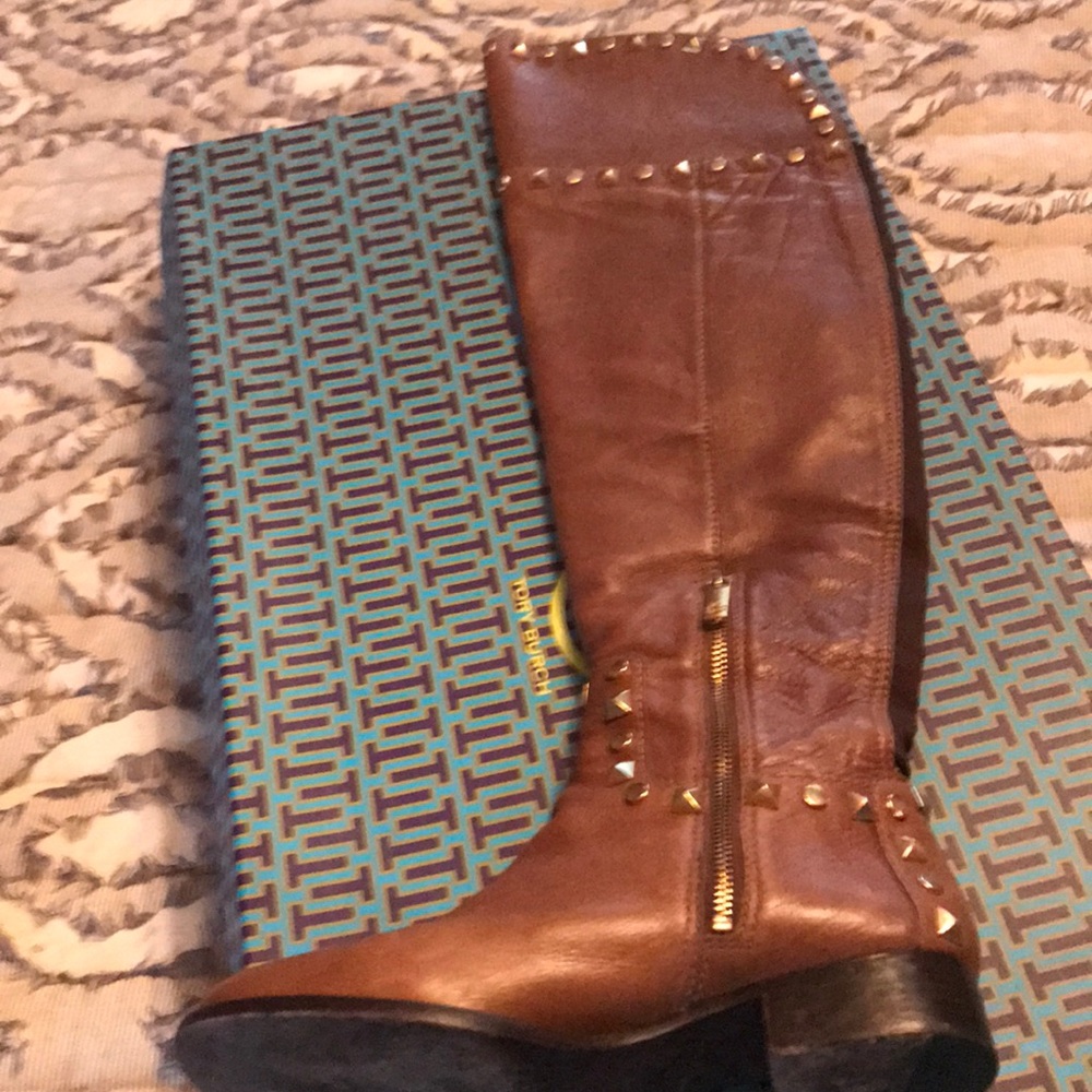 Step in style with Vintage Tory Burch!